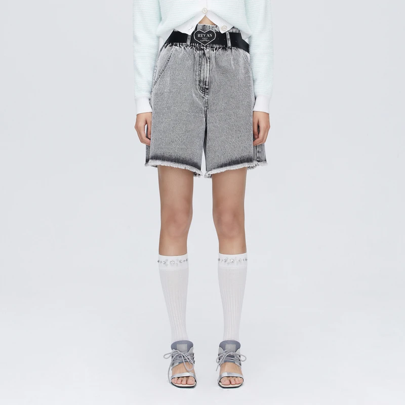 REVAN芮范春季酷感抽褶水牛仔马裤O11305121