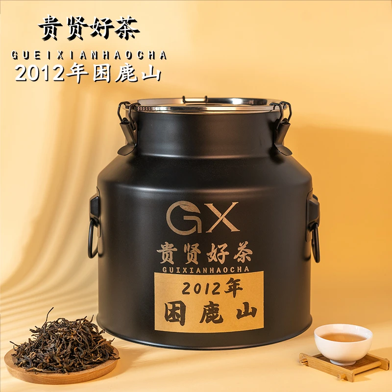 2012年 困鹿山 贡茶明前春古树纯料 普洱生茶