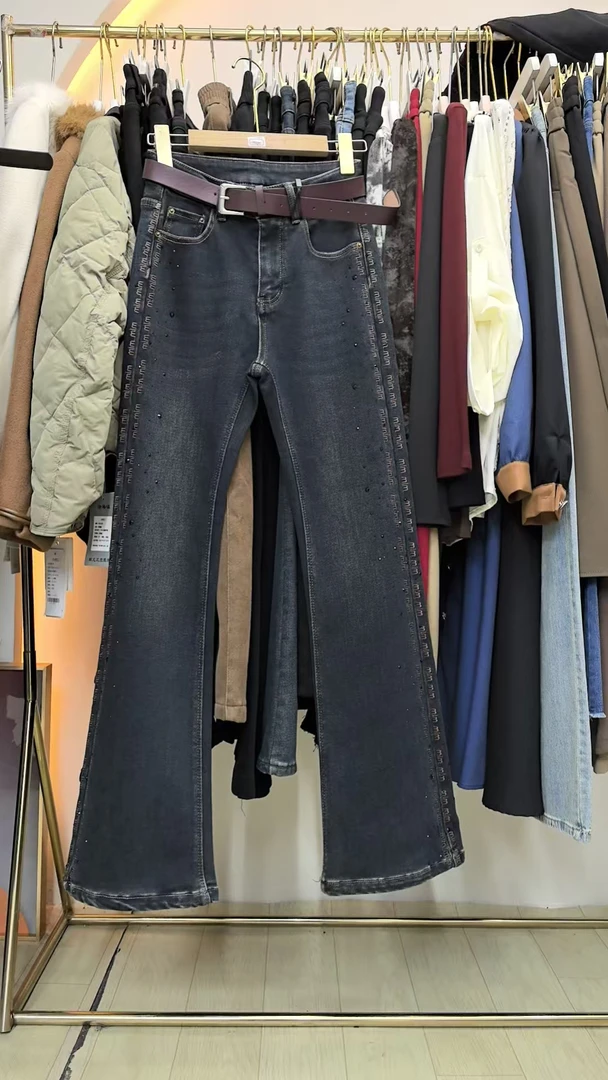 #6239长裤高腰加绒加厚牛仔裤微喇女简约通勤喇叭裤微喇（带皮带）