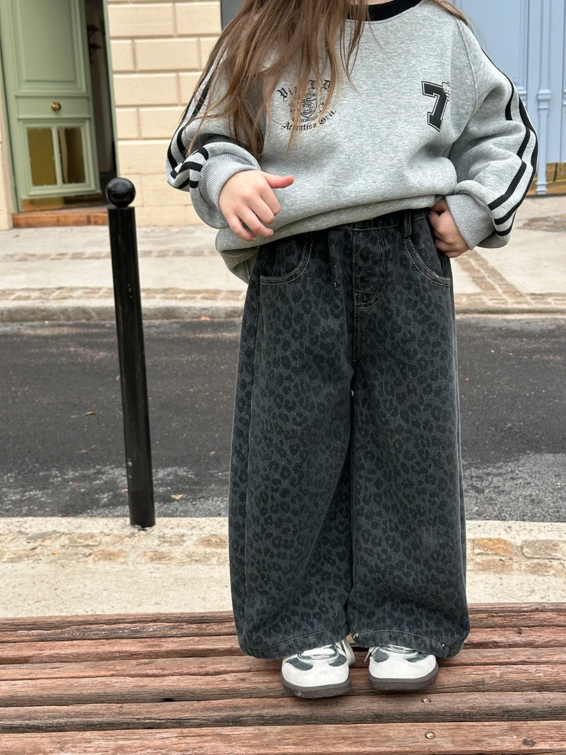 【现货已开价】儿童裤子女童奥粒绒时髦百搭满印豹纹牛仔裤24Z027
