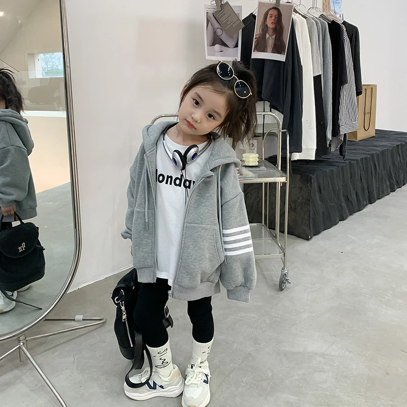 【1月8号】女童运动韩版秋冬加珊瑚绒宽松连帽外套Y040