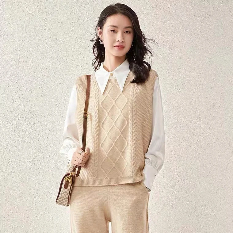 【年底清货】层次感造型时尚绞花100%羊毛加厚马甲女纯色圆领毛休闲