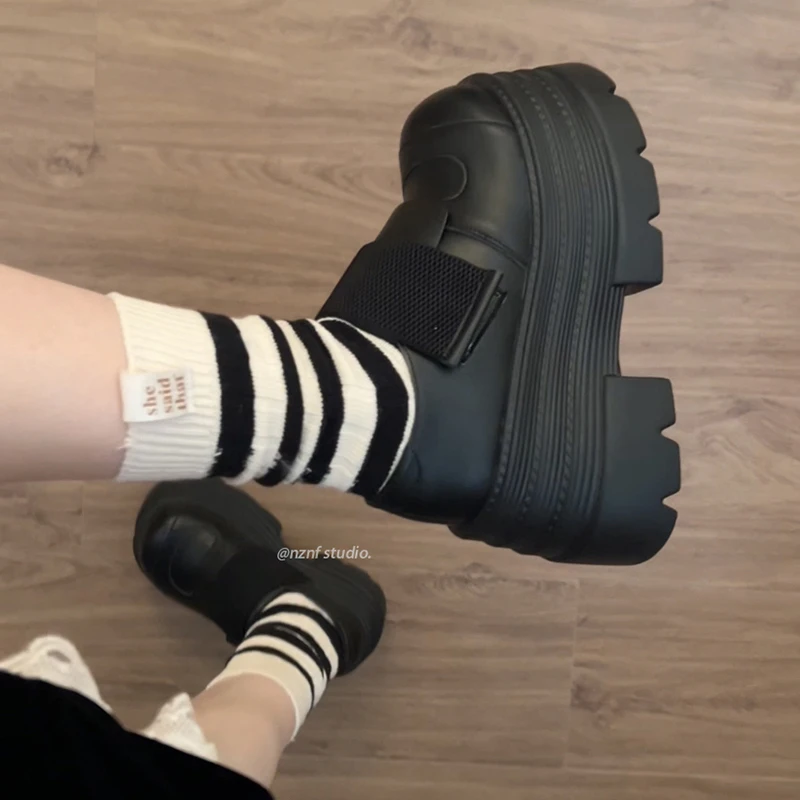 黑色魔术贴增高厚底小皮鞋女2024新款秋冬百搭配裙子玛丽珍单鞋子