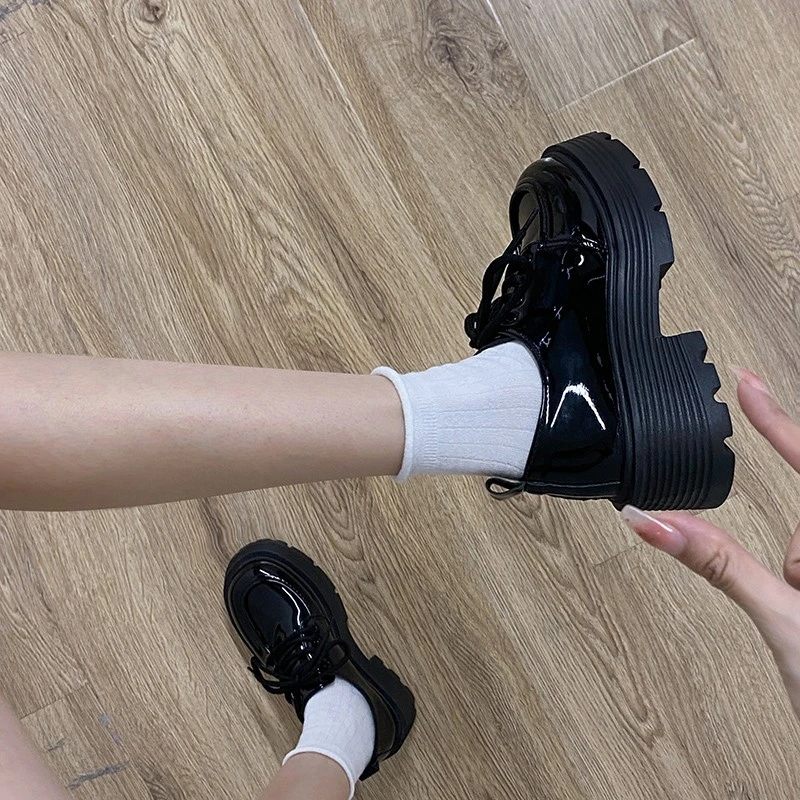 南在南方黑色显瘦英伦风小皮鞋女2024年新款百搭厚底圆头粗跟单鞋