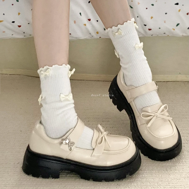 南在南方白色复古厚底小皮鞋女2024新款秋季百搭配裙子粗跟单鞋子