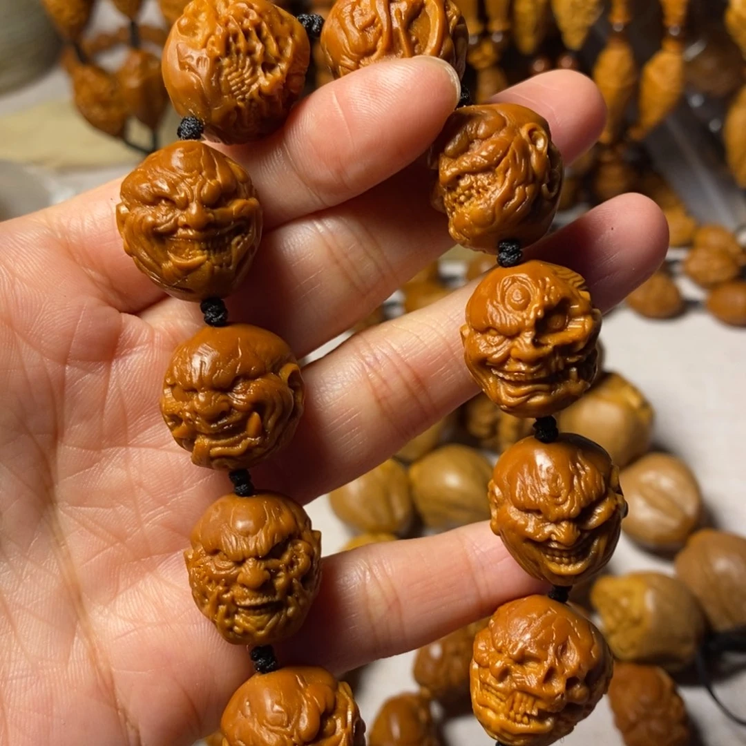 橄榄核核雕历*?向死而生恶僧