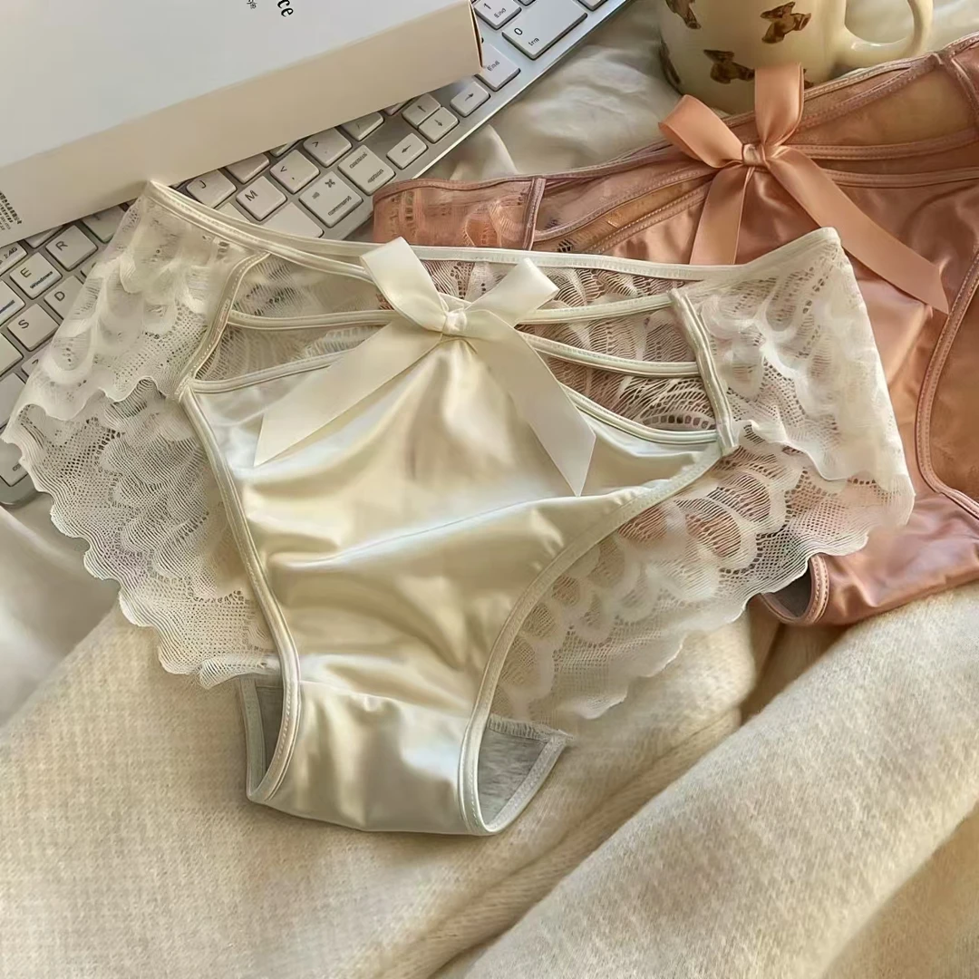 舒适爆款“天使之翼”纯欲风蕾丝缎面女性感透气中腰少女法式三角裤