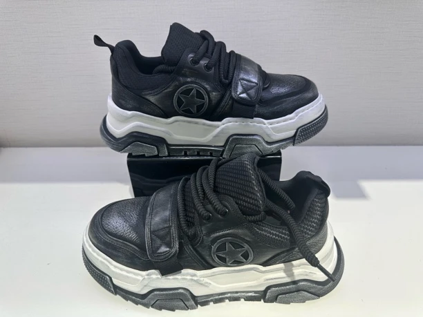 男士休闲皮鞋轻奢商务休闲皮鞋2024秋冬新款百搭