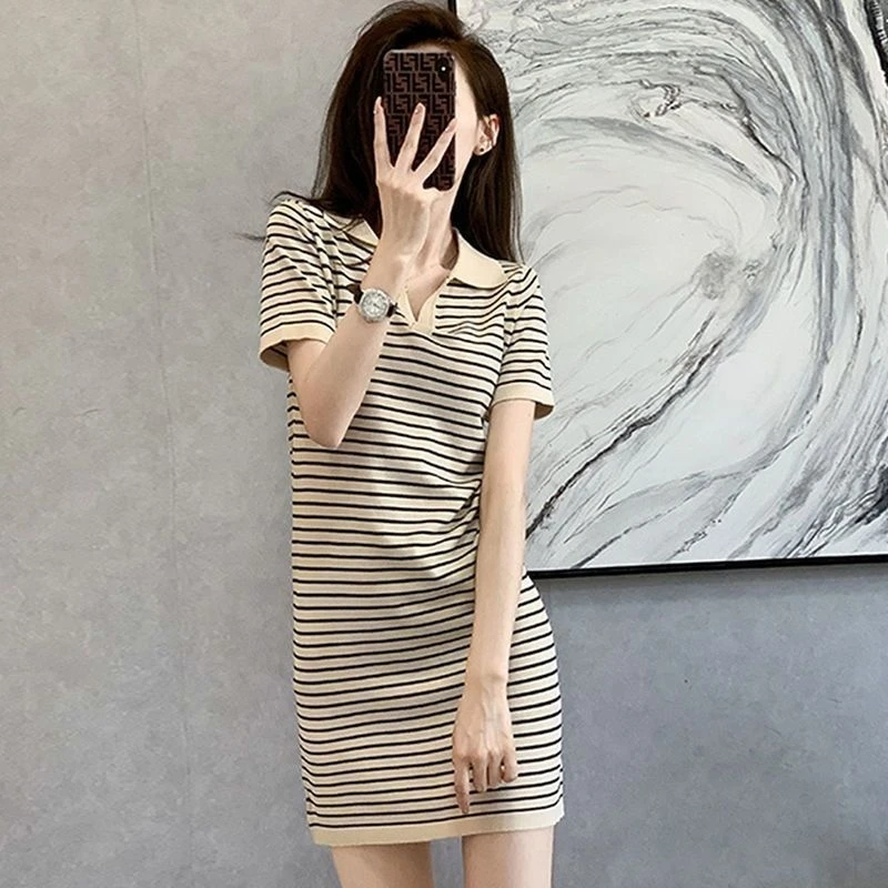 夏季2025新款法式收腰显瘦设计感T恤裙小个子条纹拼接POLO连衣裙