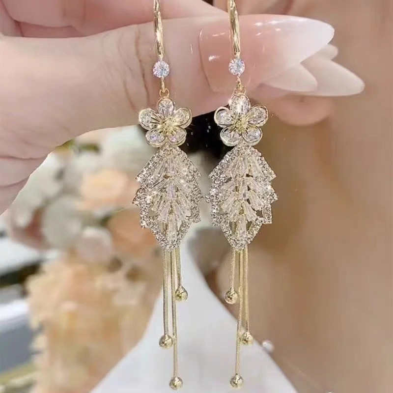 铜合金珐琅耳饰 《113号商品》轻奢锆石金枝玉叶花朵流苏耳饰