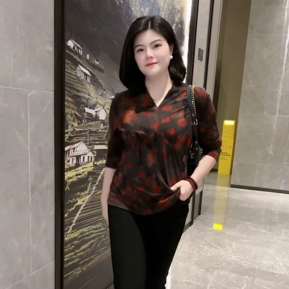 司缪【W3411】秋冬新款复古印花百搭显瘦气质花色锦丝棉V领上衣