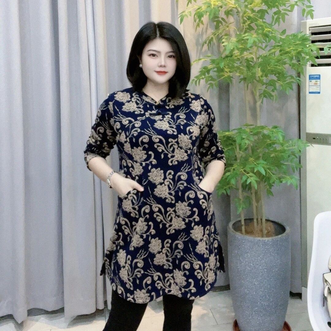 司缪【W3523】秋冬大码气质妈妈装加绒加厚青花瓷花色中长款上衣