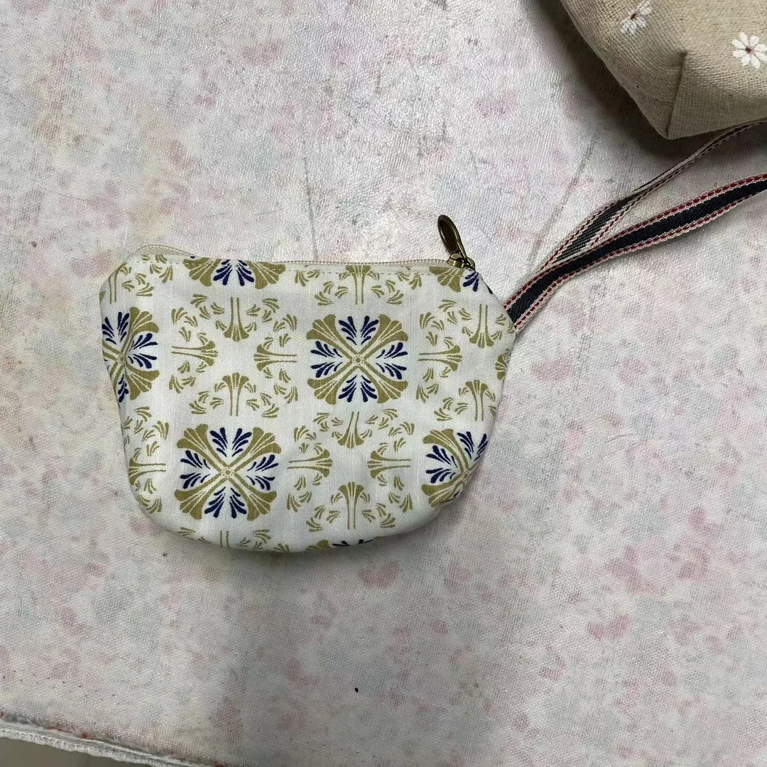 零钱包随机送