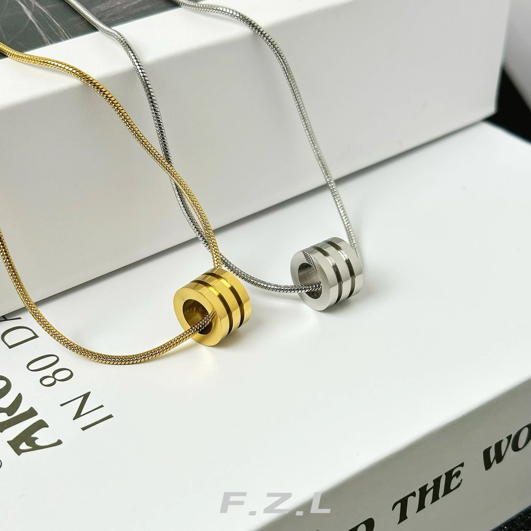 范哲洛 不锈钢吊坠 三环小蛮腰长款钛钢时尚百搭情侣经典素款简约