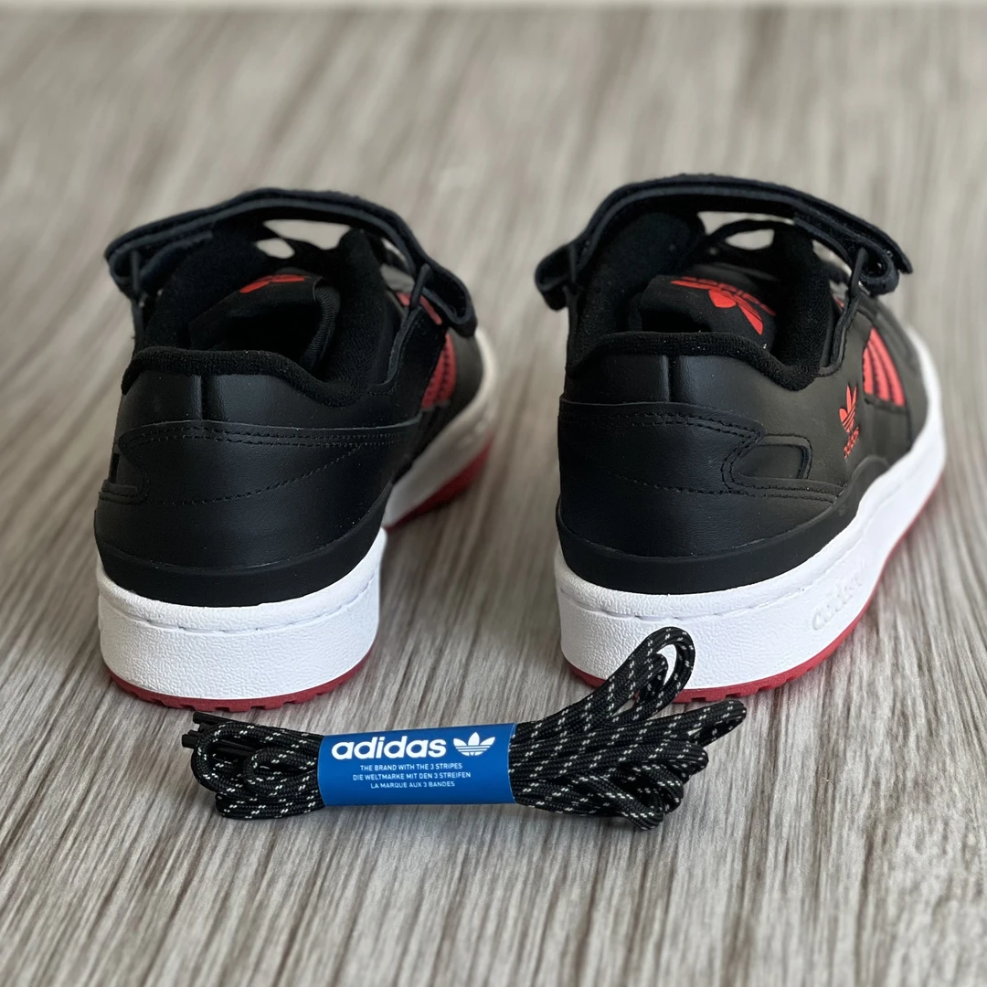 Adidas阿迪达斯新款男女情侣款运动轻便低帮魔术贴休闲板鞋GW1613