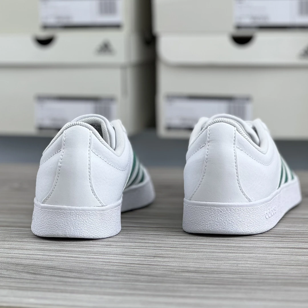 Adidas阿迪达斯正品男鞋经典百搭耐磨低帮T头鞋休闲鞋板鞋EE6814