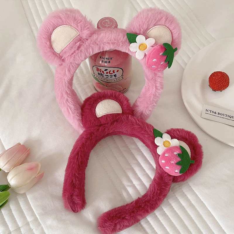 新款带草莓花朵草莓熊耳朵甜美毛毛发箍洗脸用可爱发夹网红毛绒
