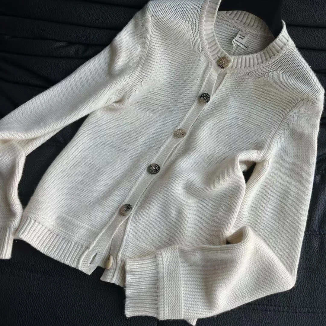 Hermes爱马仕米白色羊绒开衫 34码