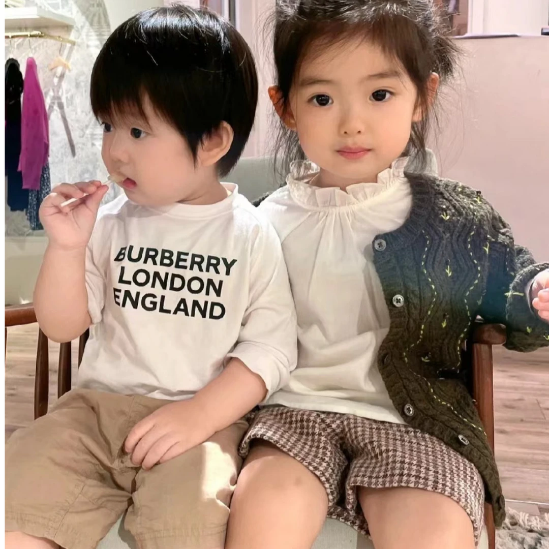 Burberry字母标语经典儿童短袖 4Y