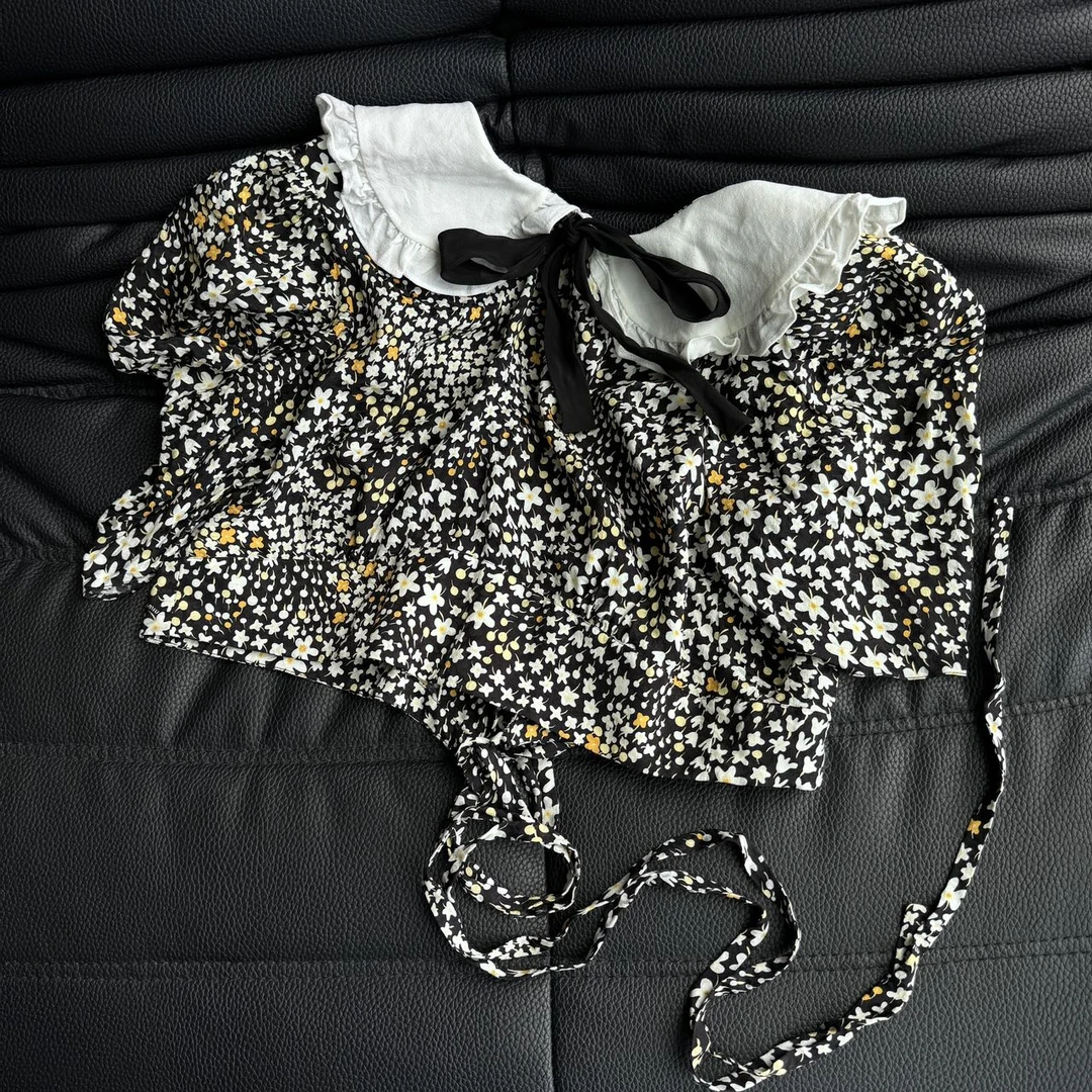 Miumiu缪缪 碎花娃娃领上衣 38码