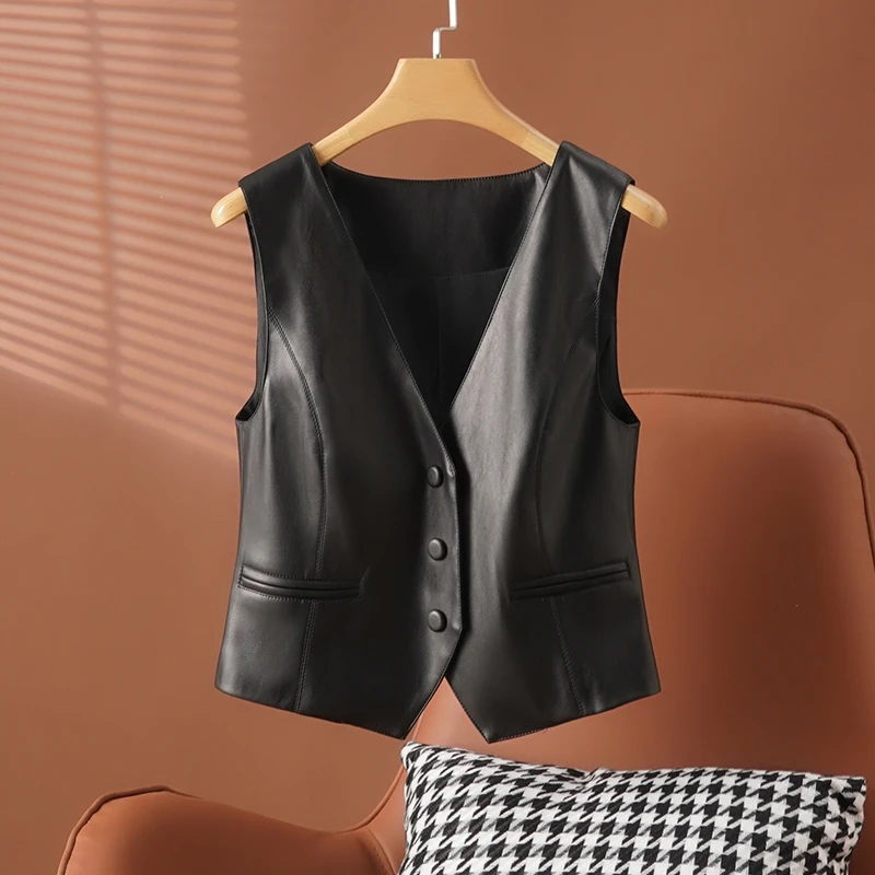 【依依】真皮马甲女2024秋冬新款绵羊皮V领复古皮衣外穿无袖坎肩
