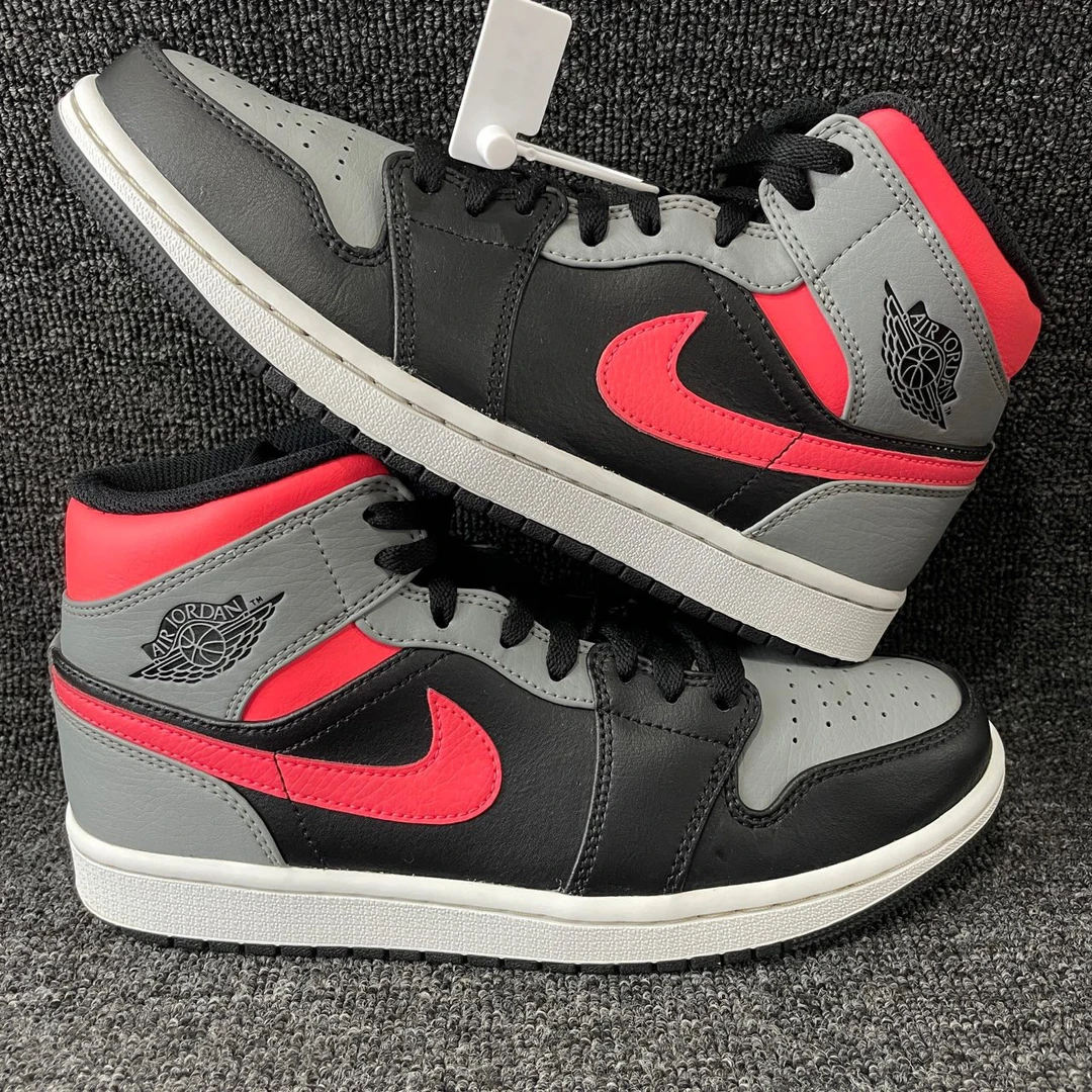 41码 AJ1灰白粉 公价999 篮球鞋编号4699