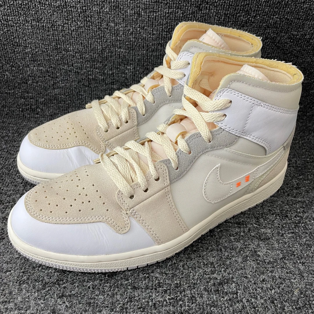 41码 AJ1白灰 98新 公价899 篮球鞋编号5746
