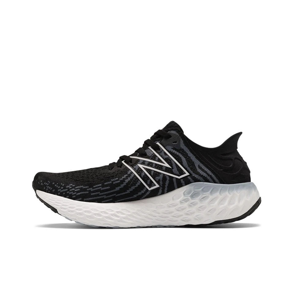 86 New Balance NB 1080 v11 女子低帮跑步鞋黑色