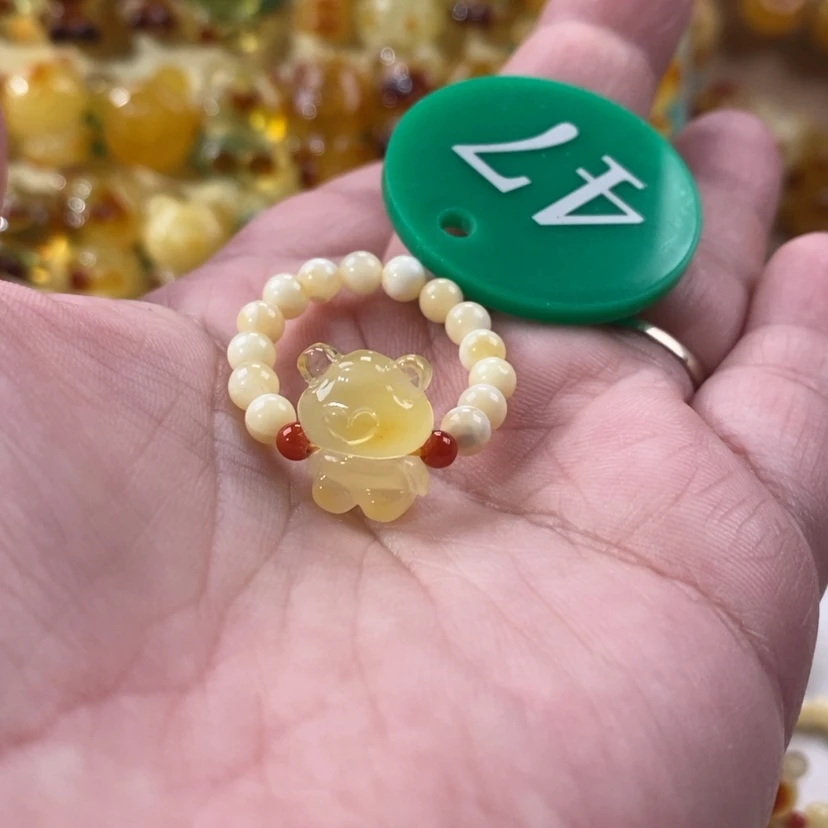 【闪购商品】琥珀颈饰未镶嵌
