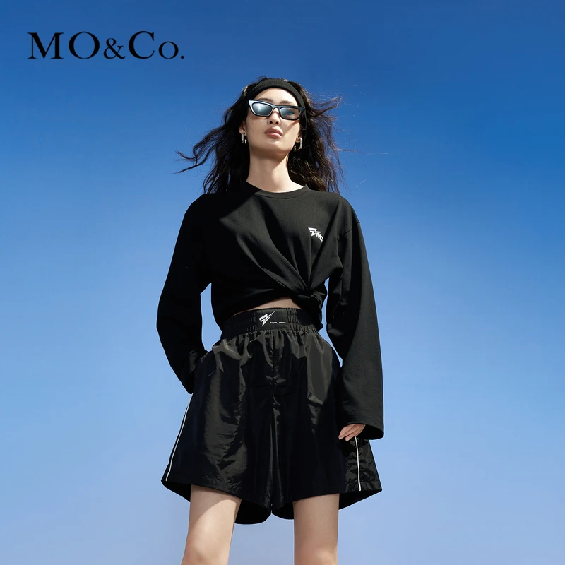 MO&Co.x大孚飞跃合作系列春抗菌防螨长袖T恤MBC1TEE016