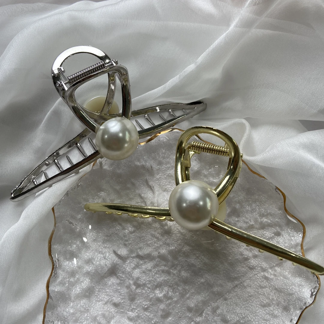 KQE/卡奇儿极简金属珍珠发夹女后脑勺时尚百搭鲨鱼夹简约气质