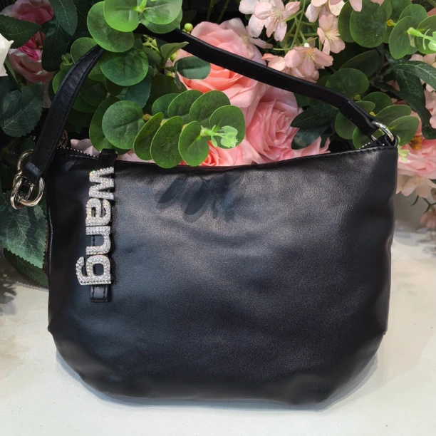 亚历山大王同款头层牛皮软皮手提斜挎水晶字母女包