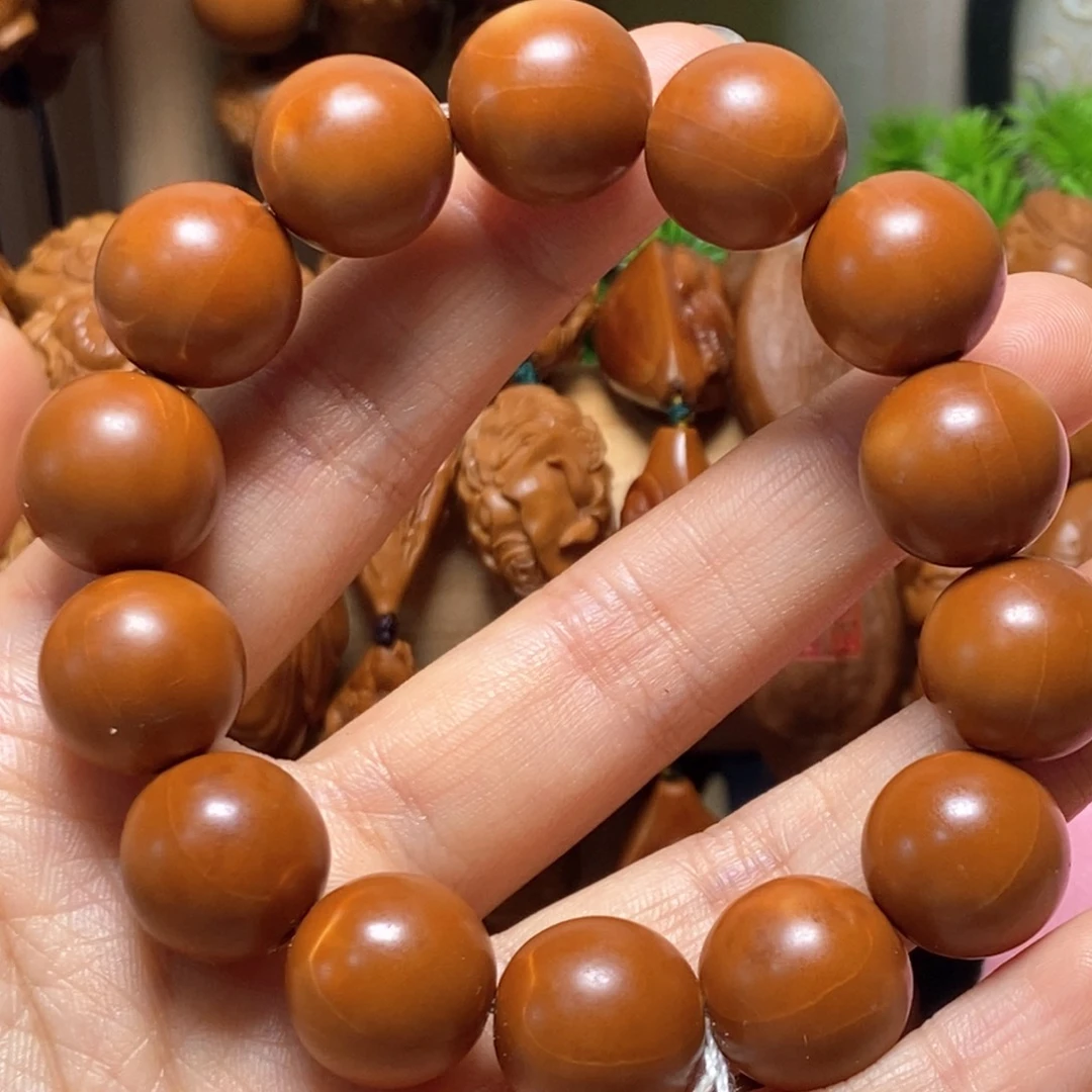 橄榄核核雕橄榄核