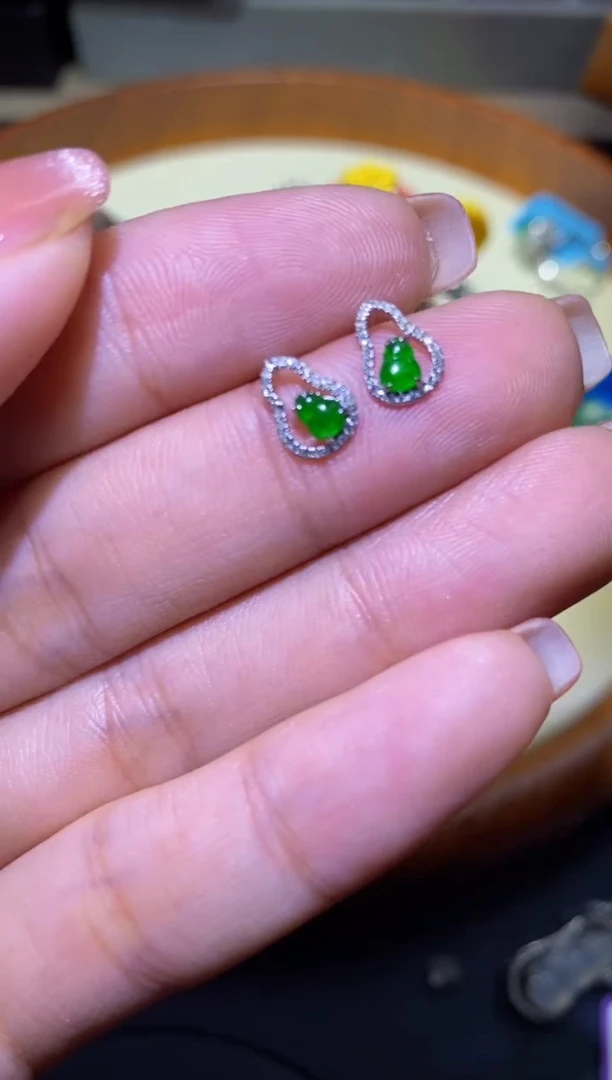 【闪购商品】翡翠118K金镶嵌耳钉