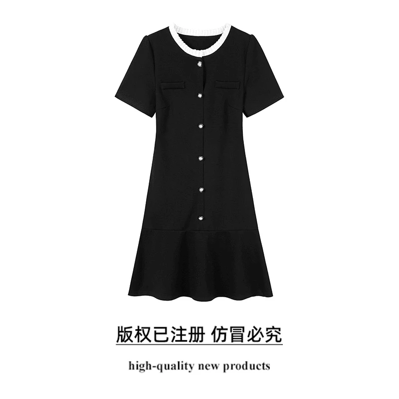 【轻奢系例】大码女装2024夏季纽扣装饰裙子胖妹妹鱼尾摆连衣裙