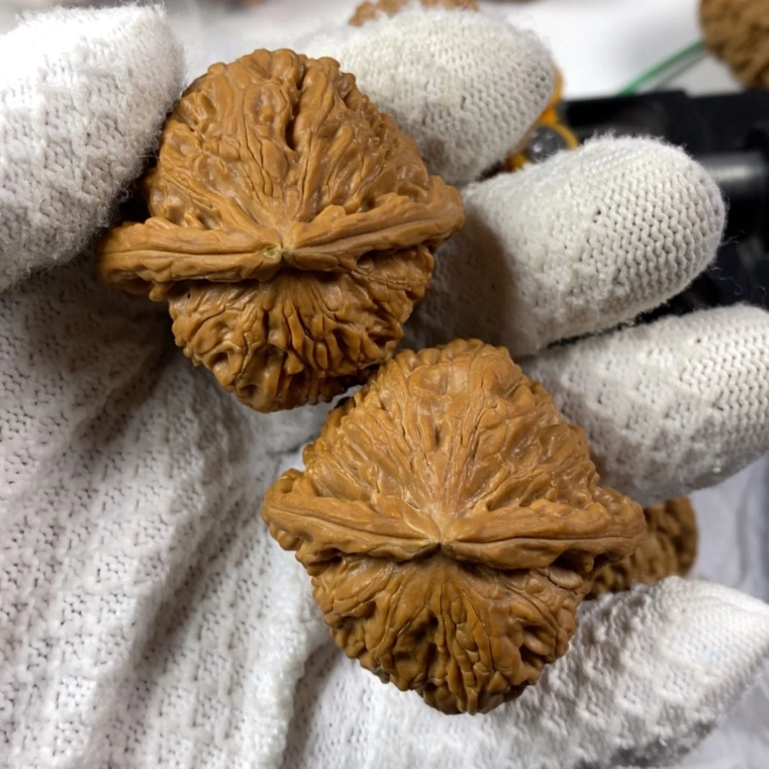 【闪购商品】文玩核桃吊坠✨**ঞ