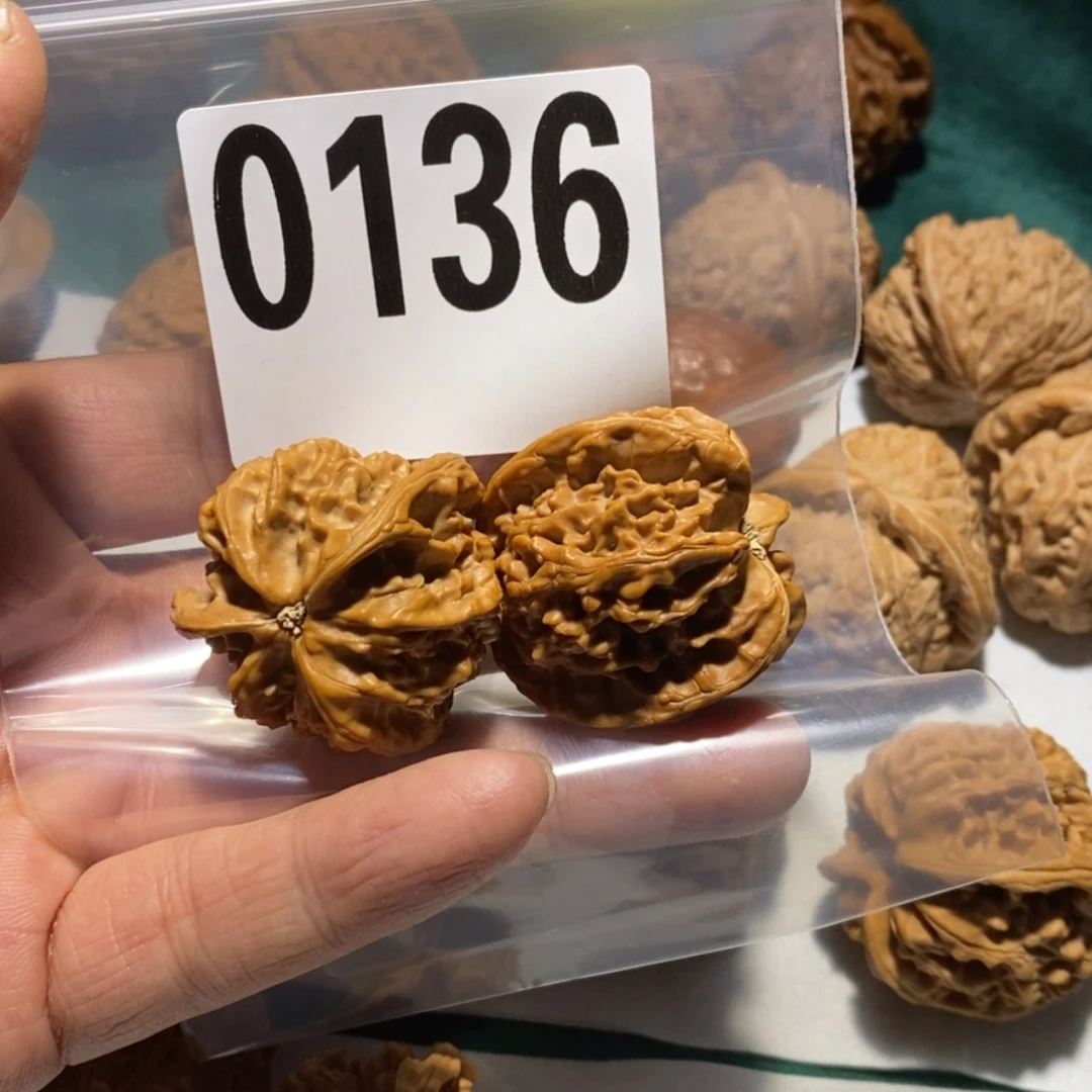 【闪购商品】文玩核桃吊坠只***-