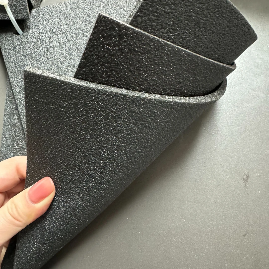 XPE聚乙烯高泡棉新型环保高回弹材料样板A4版黑色