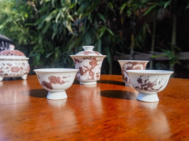 冯公窑釉里红手绘主人杯