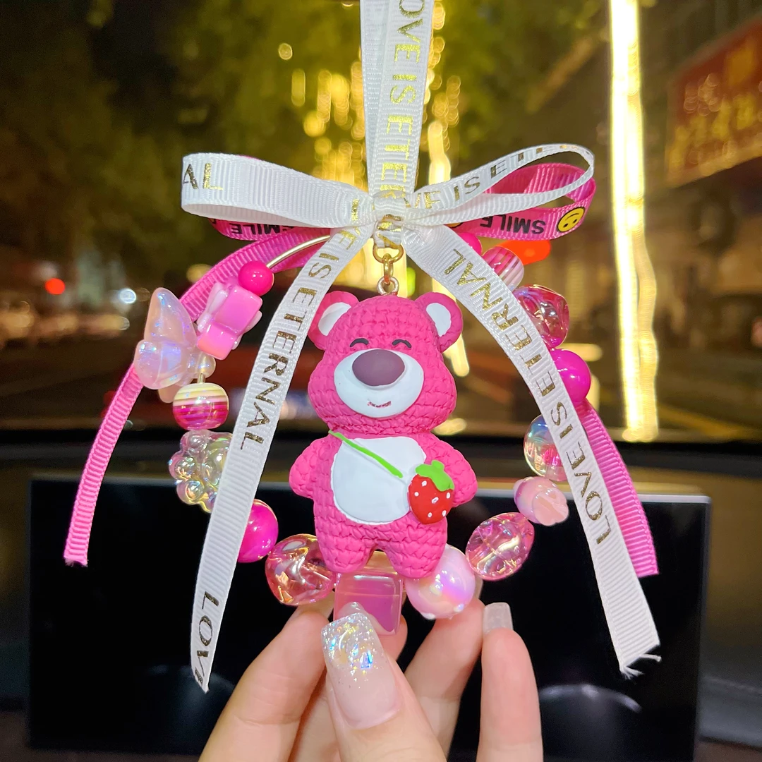 新款草莓熊网红车载挂件可爱卡通玩偶后视镜吊饰汽车装饰车内饰品