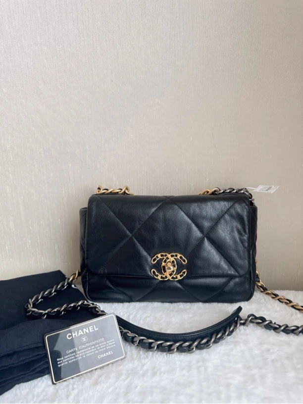 99新 Chanel/香奈儿 99新Chanel 19bag 小号尺寸26*16*9黑金包