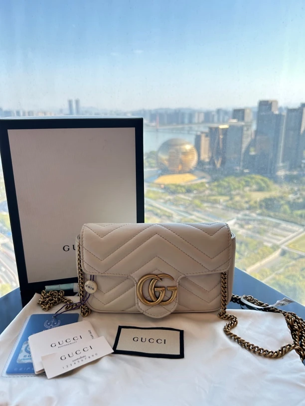 99新 GUCCI/古驰 Gucci Marmont mini背不腻的奶白小包99新！白色
