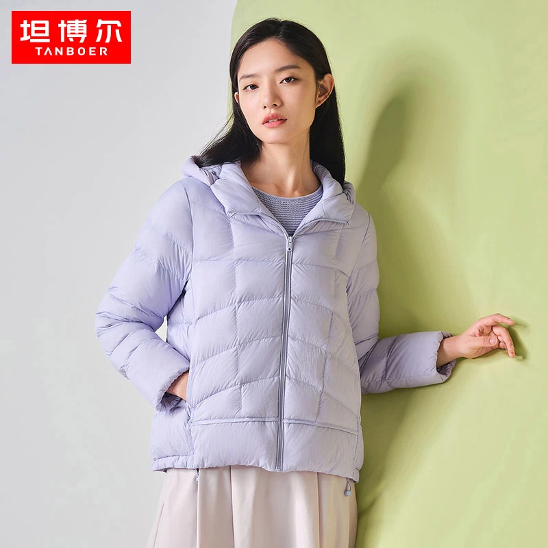 坦博尔羽绒服轻薄羽绒服女士休闲简约连帽修身短款外套TB331206