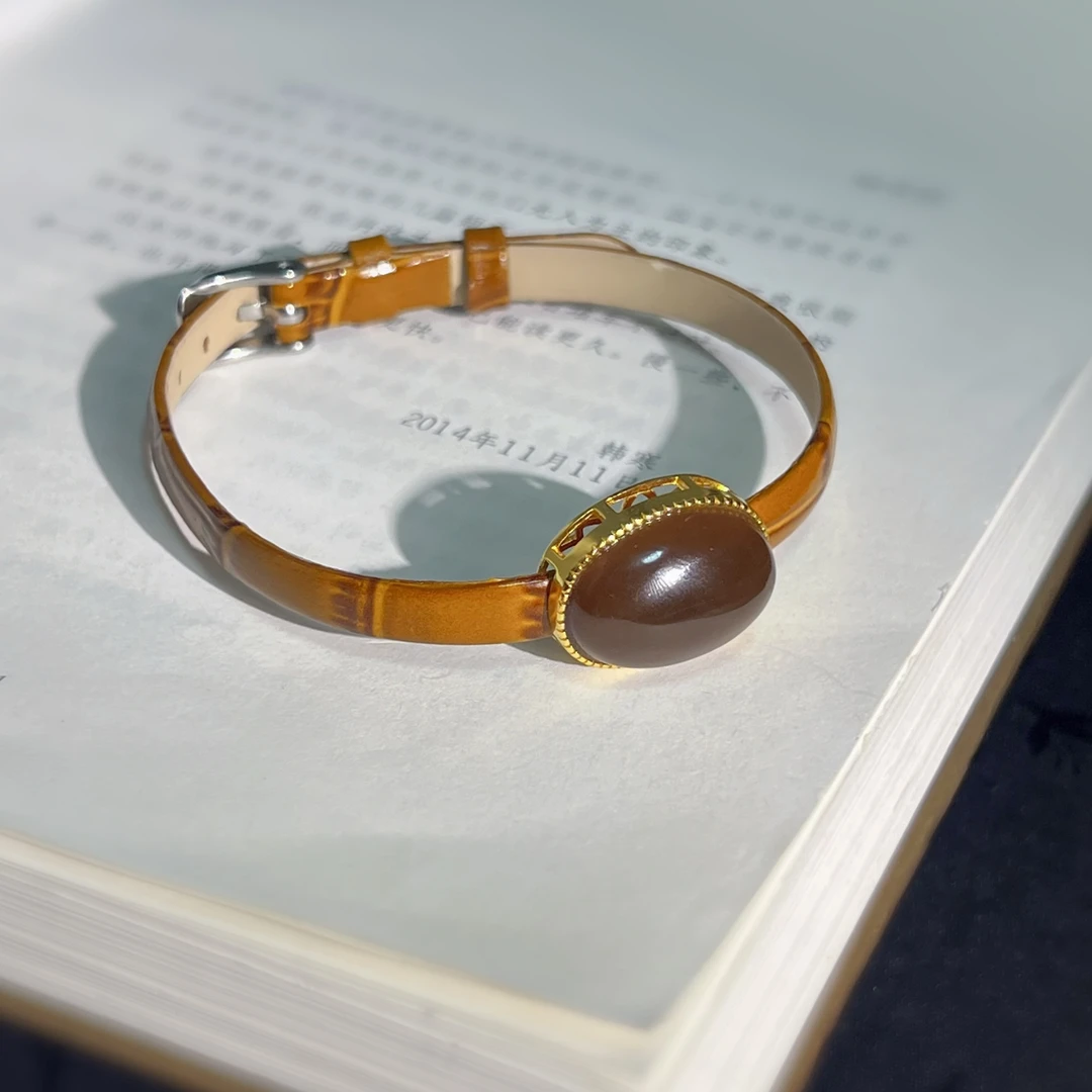 【扶摇叙珠宝】和田玉且末糖蛋面手牌时尚表带款S925