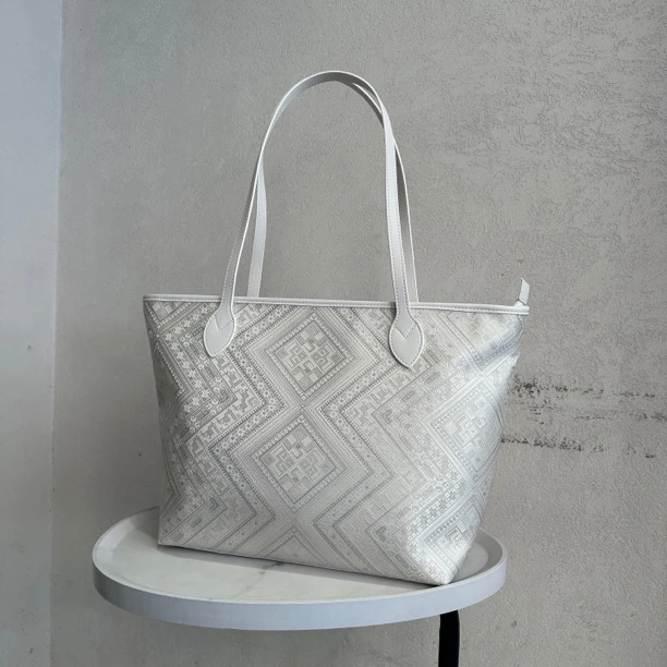 广西壮锦包包女包时尚简约单肩经典休闲大包包