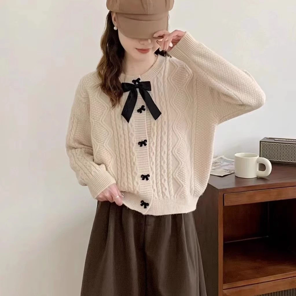 蝴蝶结扣子外搭麻花毛衣外套长袖针织开衫女2024年春秋新款小香风