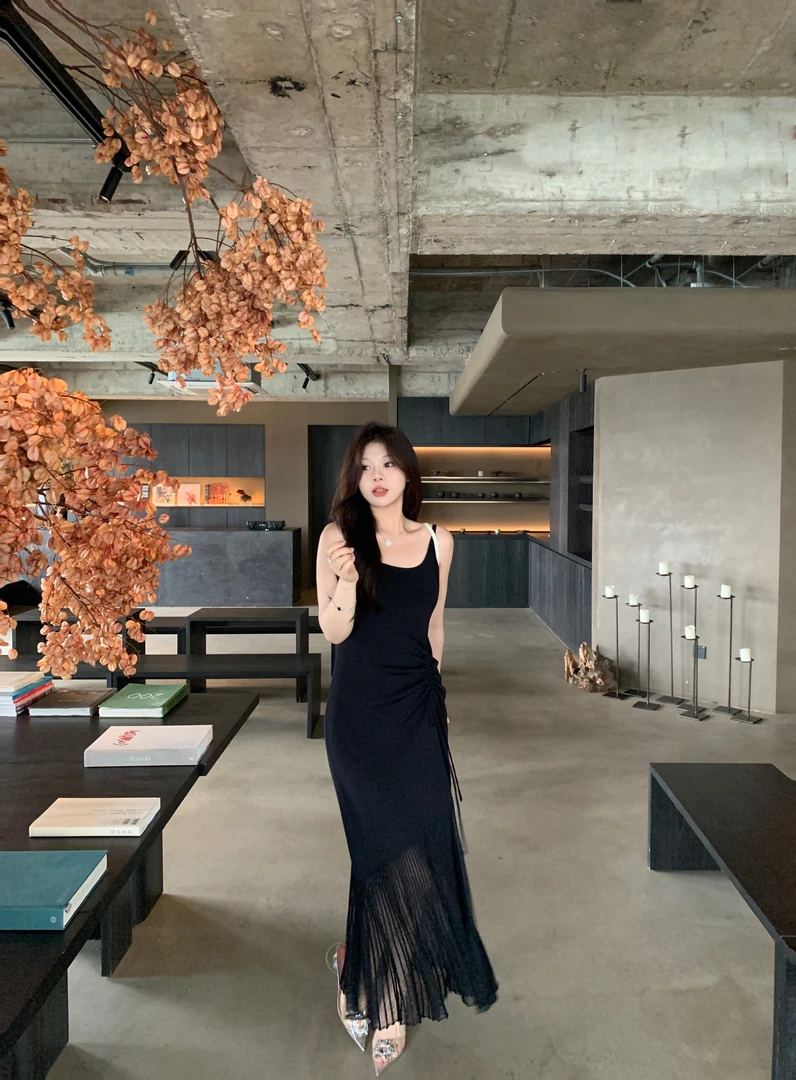 脚趾筋 冰丝人鱼裙 微胖mm设计感抽褶掐腰拼接吊带鱼尾裙遮肉显瘦