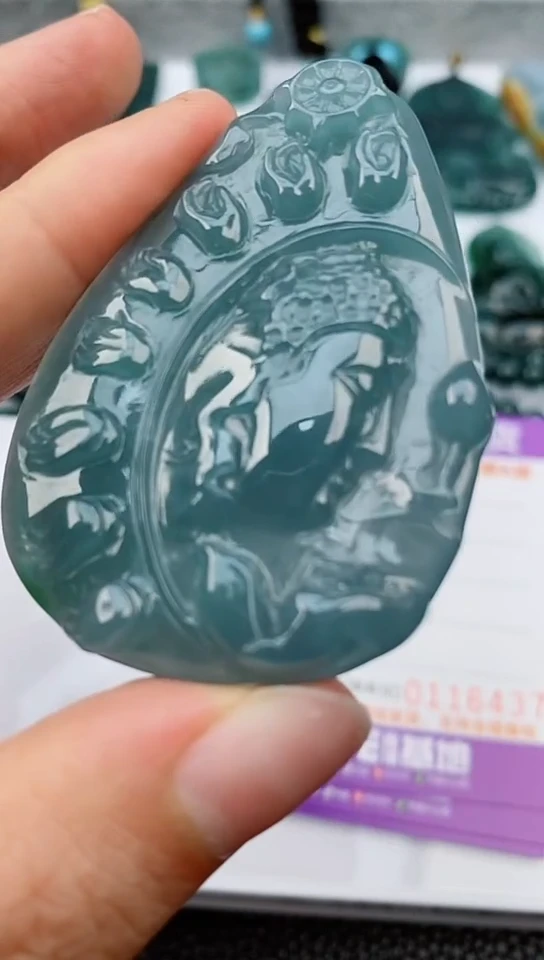 【闪购商品】翡翠颈饰未镶嵌