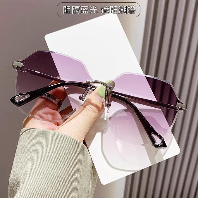 2024新款女士潮流时尚无框太阳眼镜防紫外线圆脸遮阳素颜显瘦墨镜