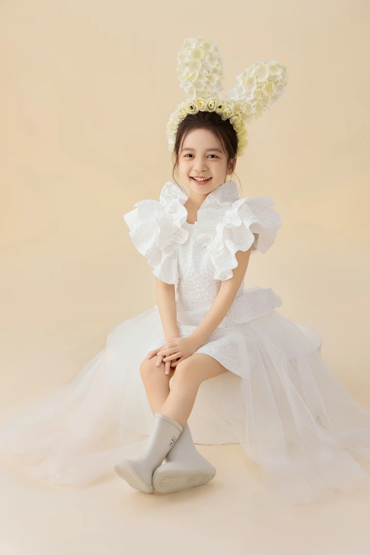 2024儿童摄影服装礼服花童婚礼小女孩生日纱裙女童钢琴走秀演出服